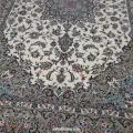 قالی بسیار نفیس